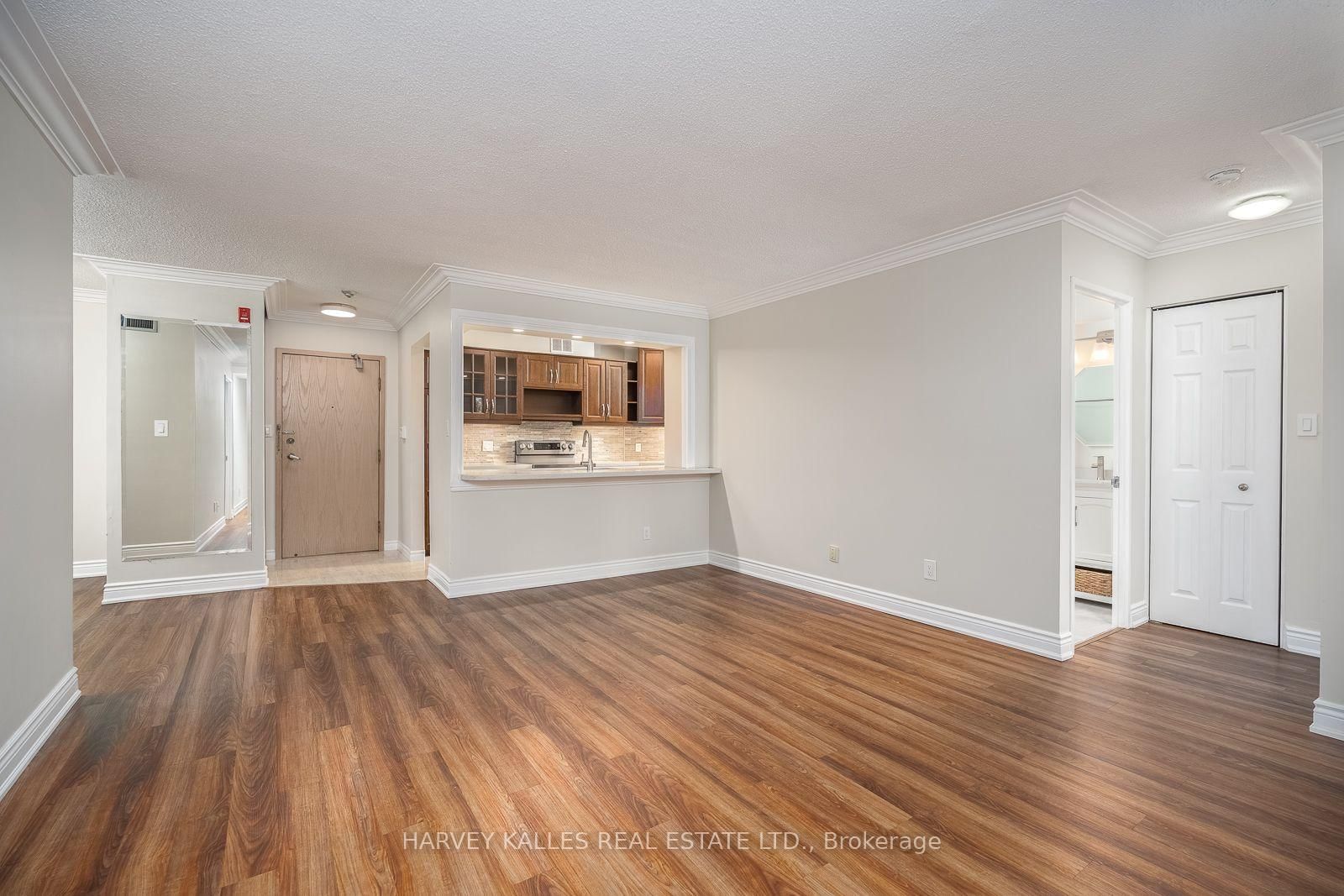 20 Southport Street • #521 • Toronto, ON photo 8