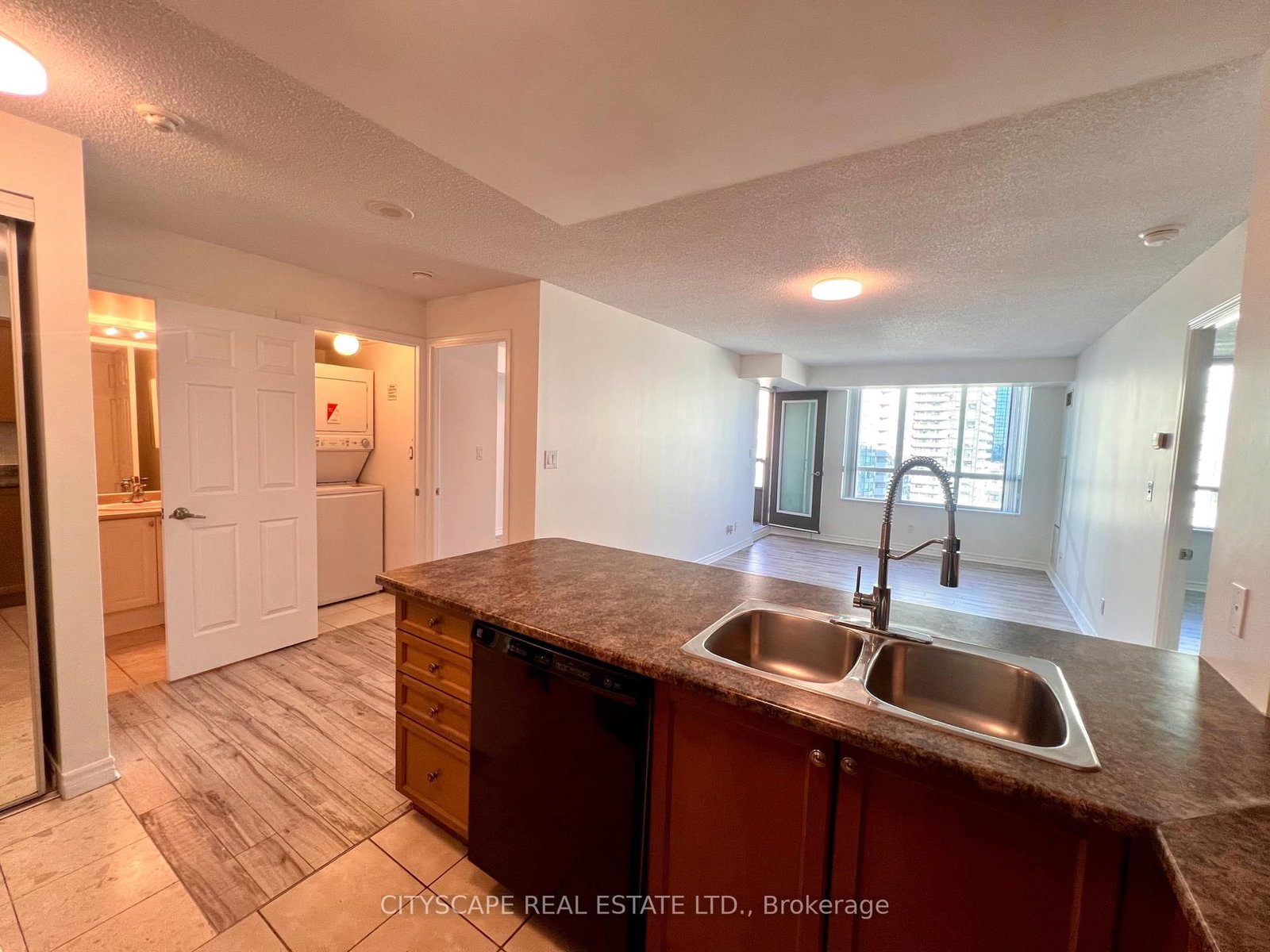 335 Rathburn Road • #1808 • Mississauga, ON photo 4