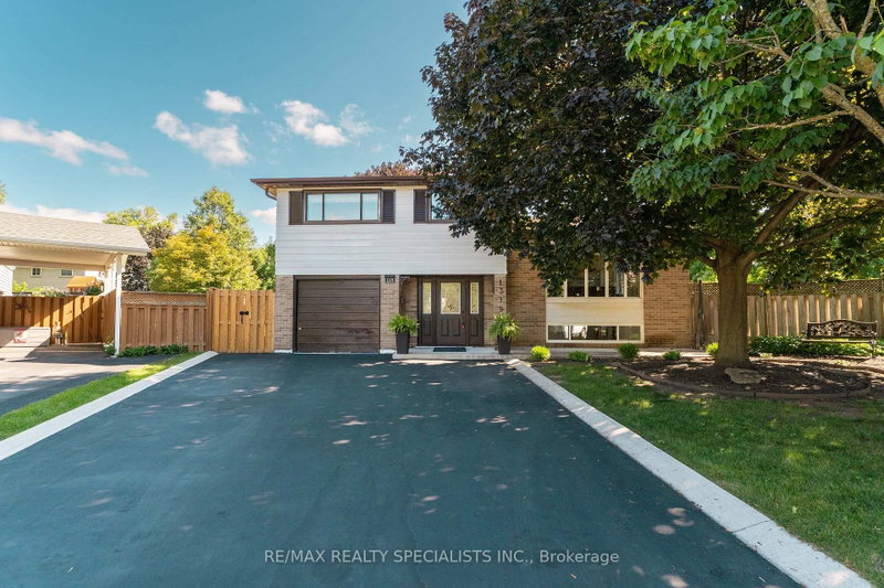 1319 Sherwood Court