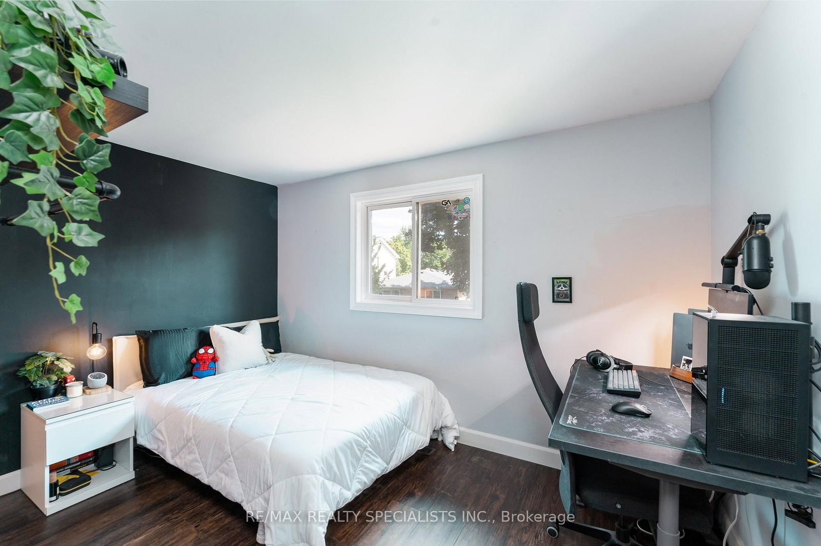 1319 Sherwood Court • Burlington, ON photo 26