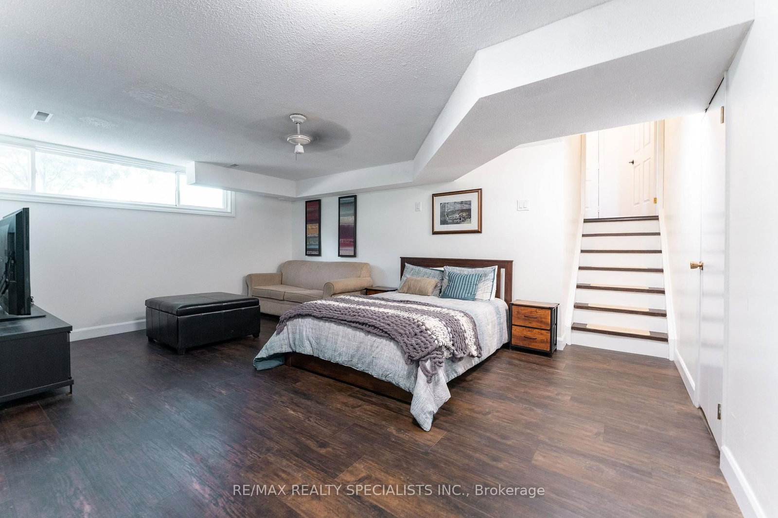1319 Sherwood Court • Burlington, ON photo 33
