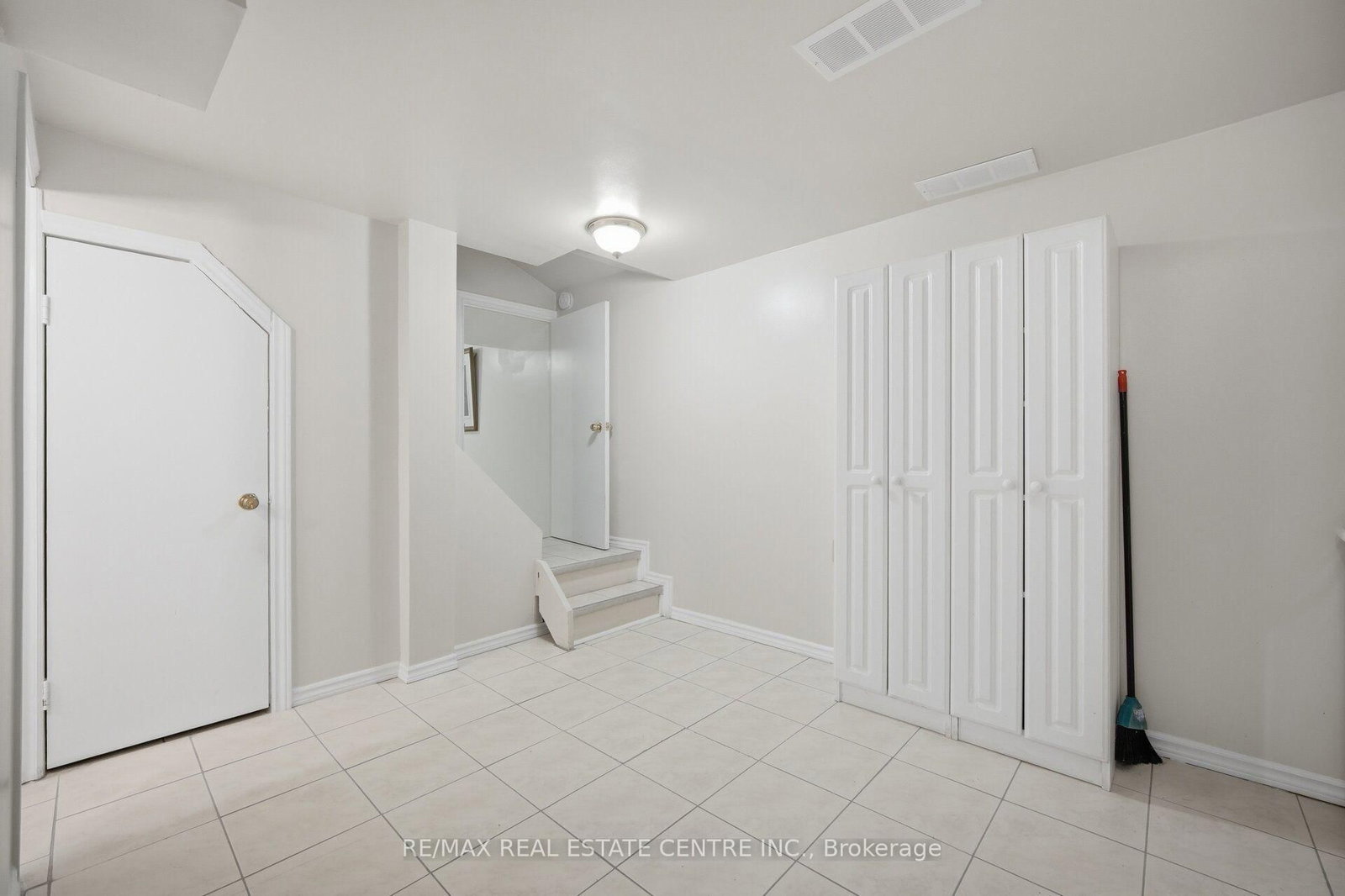 71 Sultan Pool Drive • Toronto, ON photo 30
