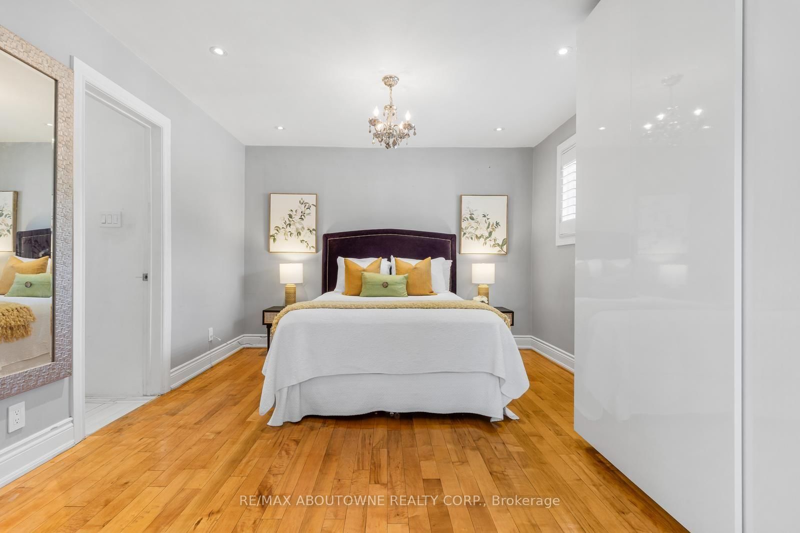 547 Pinegrove Road • Oakville, ON photo 15