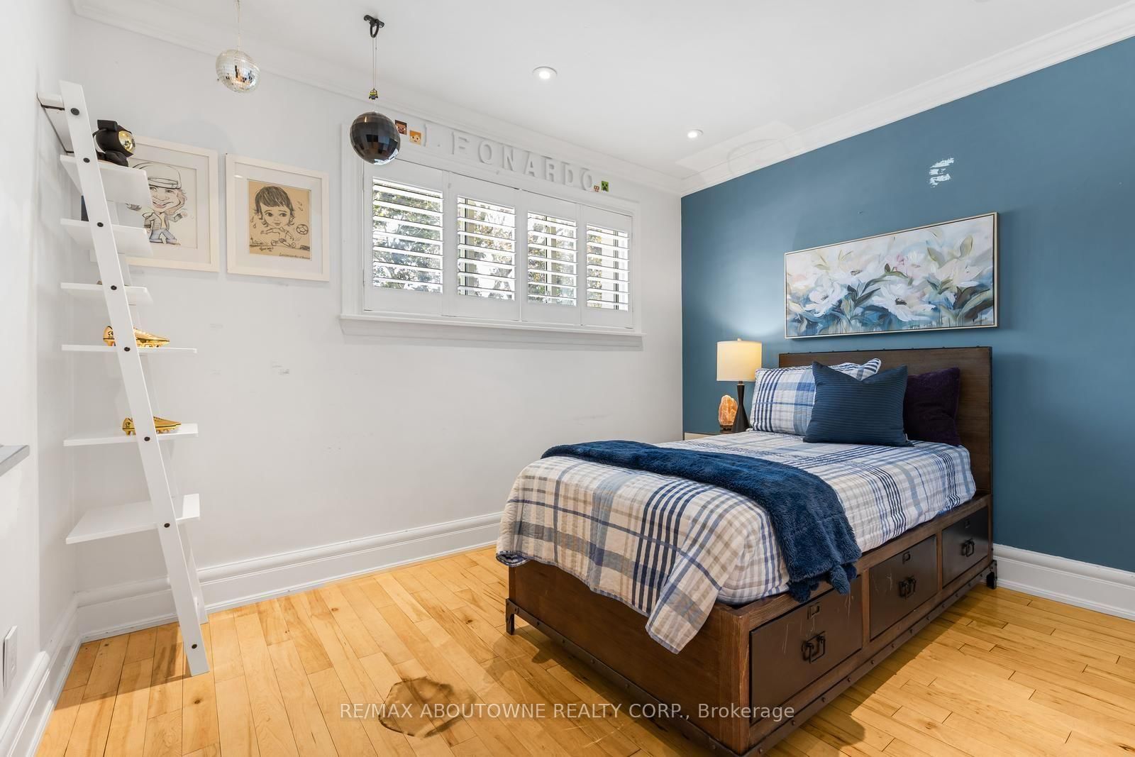 547 Pinegrove Road • Oakville, ON photo 20