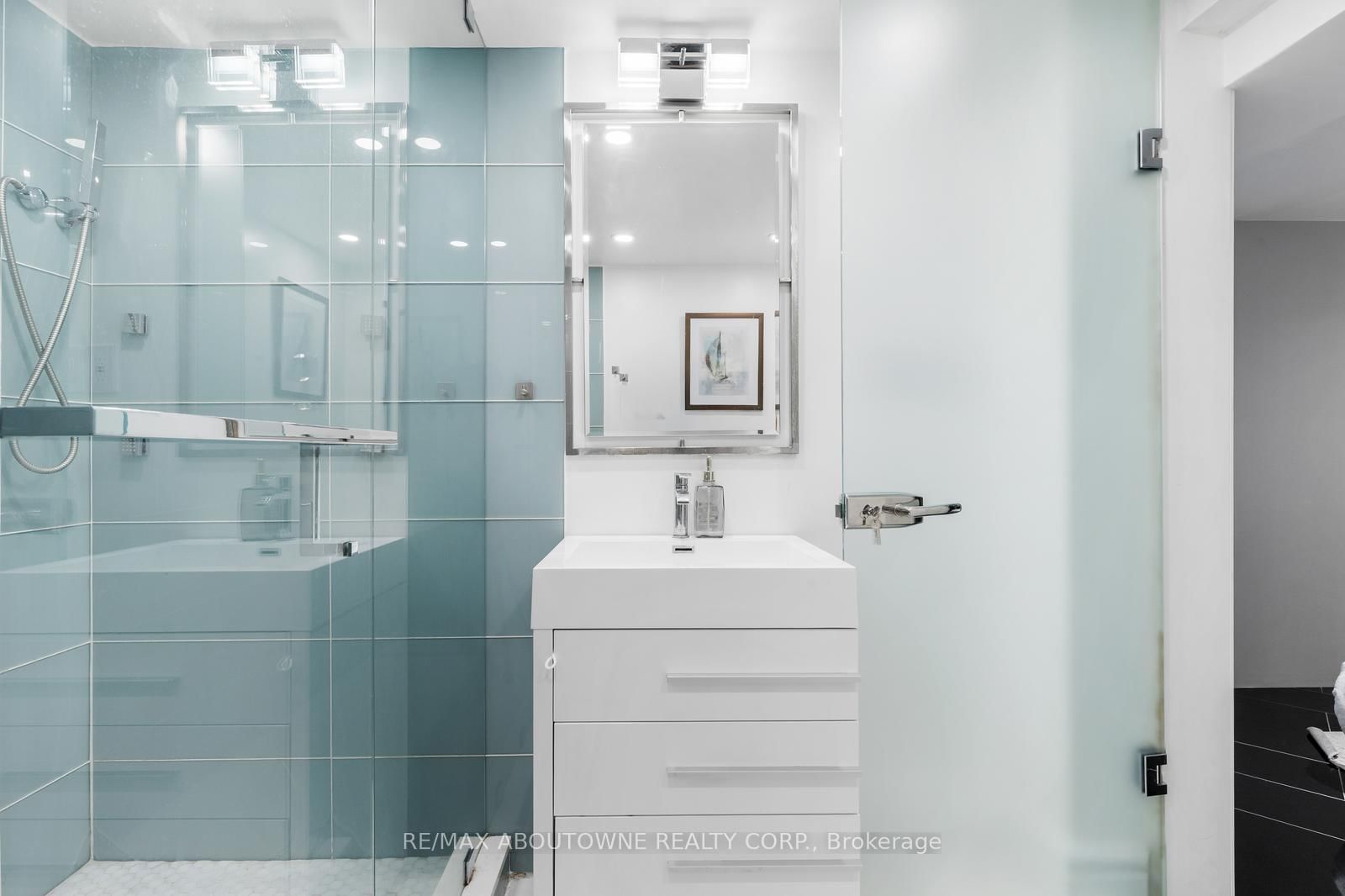 547 Pinegrove Road • Oakville, ON photo 29