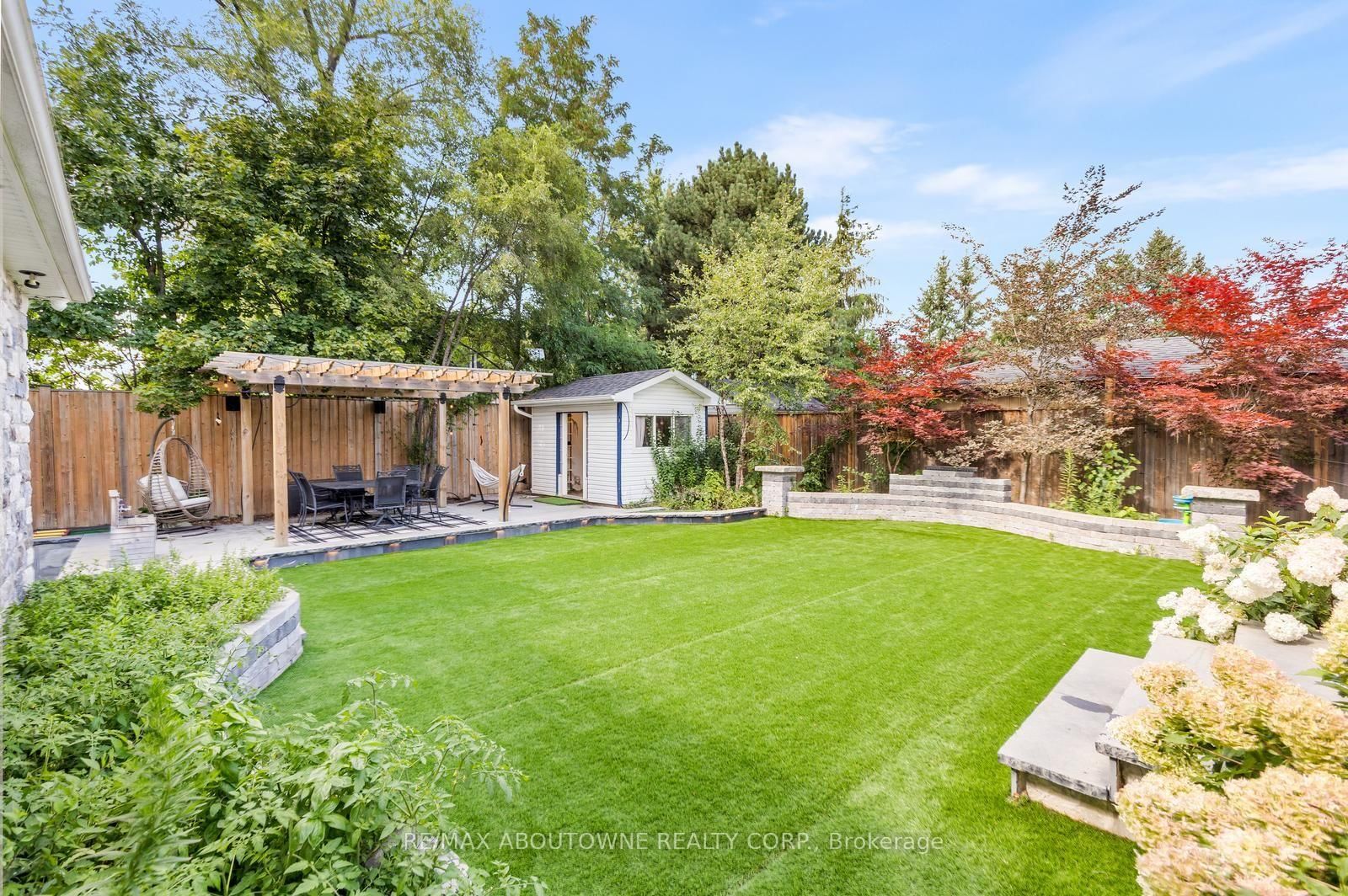 547 Pinegrove Road • Oakville, ON photo 34