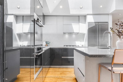 547 Pinegrove Road • Oakville, ON photo 8