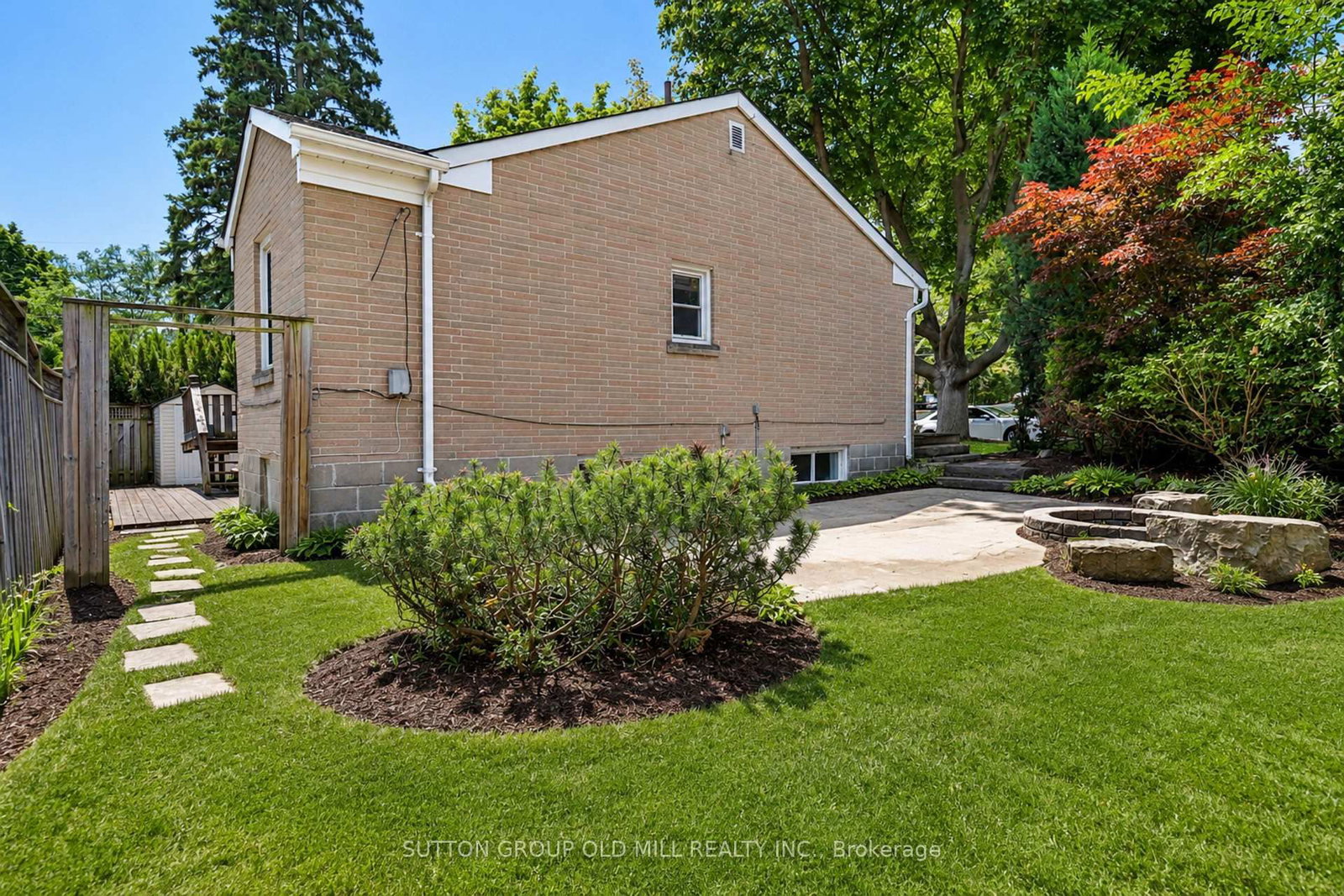 1 Penhale Drive • Toronto, ON photo 10