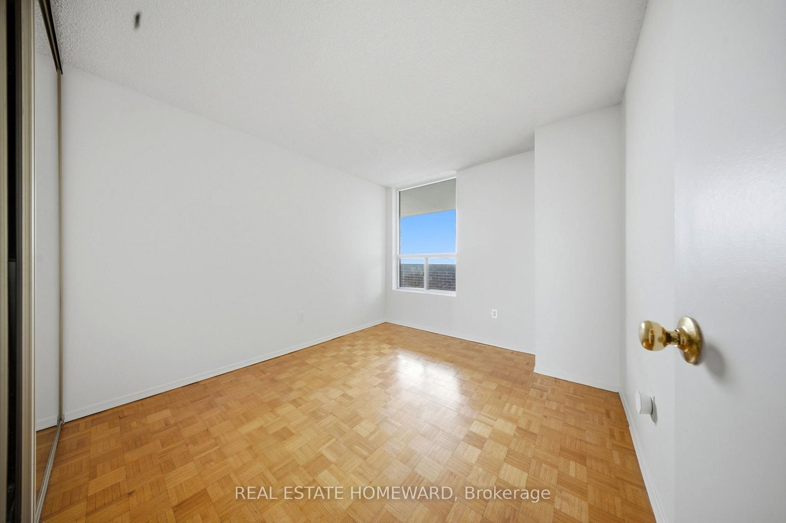 1515 Lakeshore Road E • #1505 • Mississauga, ON photo 12