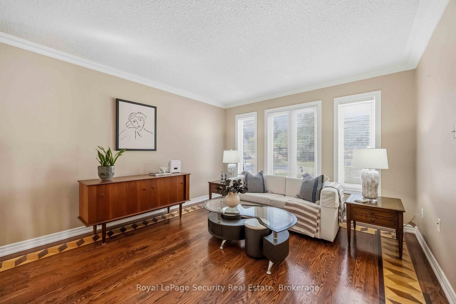 46 Birchway Place • Halton Hills, ON photo 4