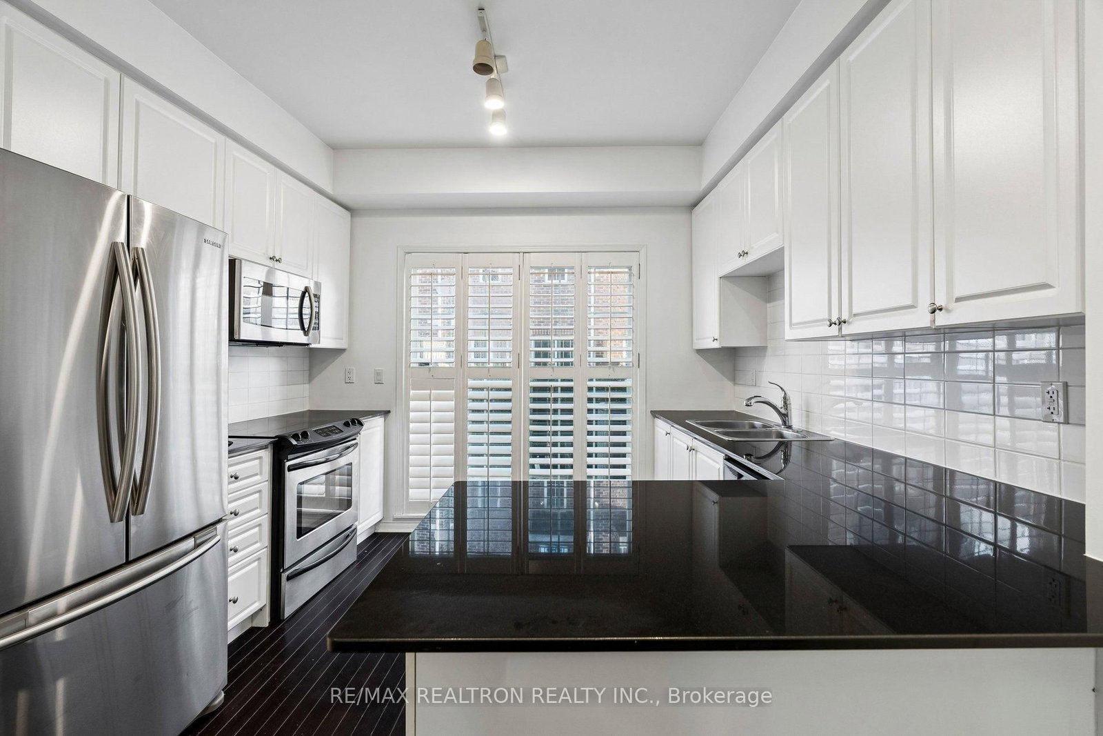 97 The Queensway • #35 • Toronto, ON photo 11