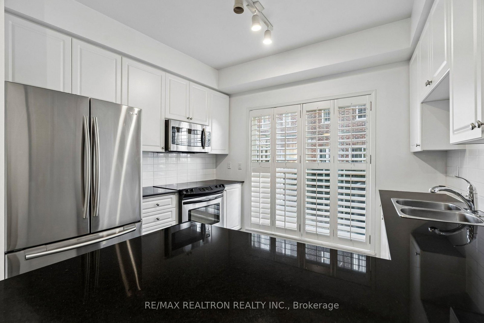 97 The Queensway • #35 • Toronto, ON photo 13