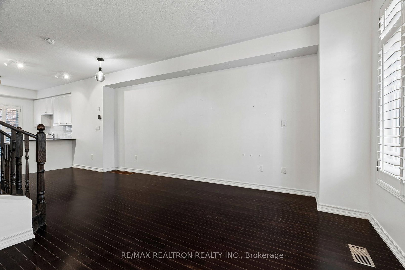 97 The Queensway • #35 • Toronto, ON photo 5