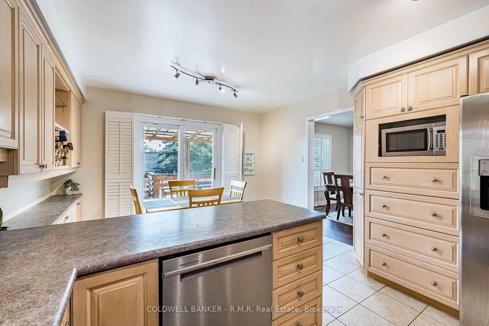 292 Ukraine Road • Mississauga, ON photo 8