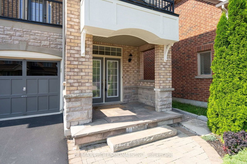 3184 Nixon Gate
