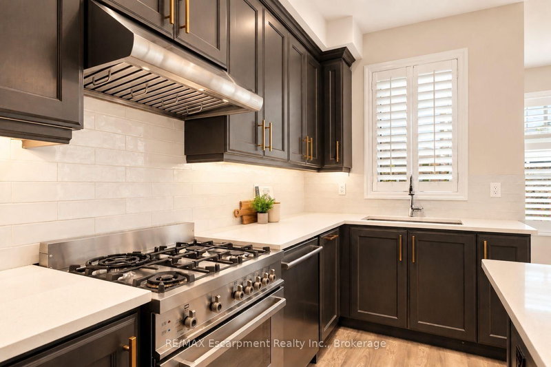 143 Threshing Mill Oakville,ON L6H 0V5 — Photo 15