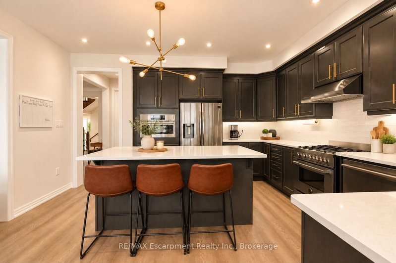 143 Threshing Mill Oakville,ON L6H 0V5 — Photo 16