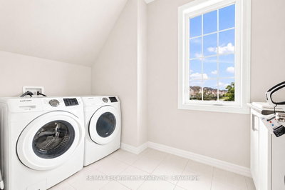 143 Threshing Mill Oakville,ON L6H 0V5 — Photo 28