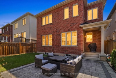 143 Threshing Mill Oakville,ON L6H 0V5 — Photo 29