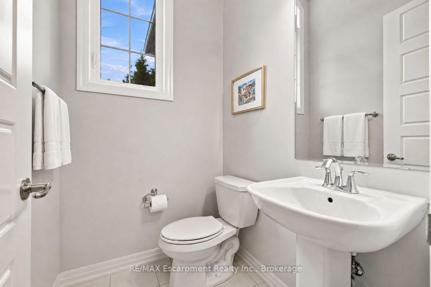 143 Threshing Mill Boulevard • Oakville, ON photo 6