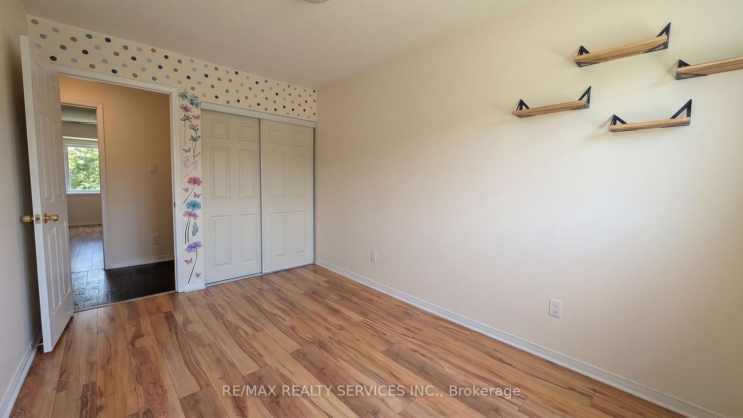 11 Beverly Lane • Halton Hills, ON photo 13