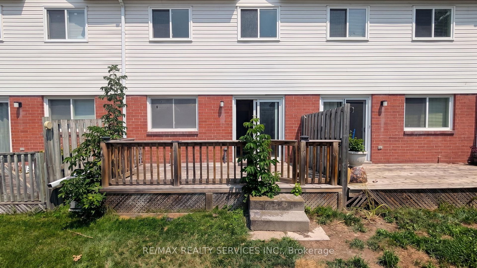 11 Beverly Lane • Halton Hills, ON photo 16