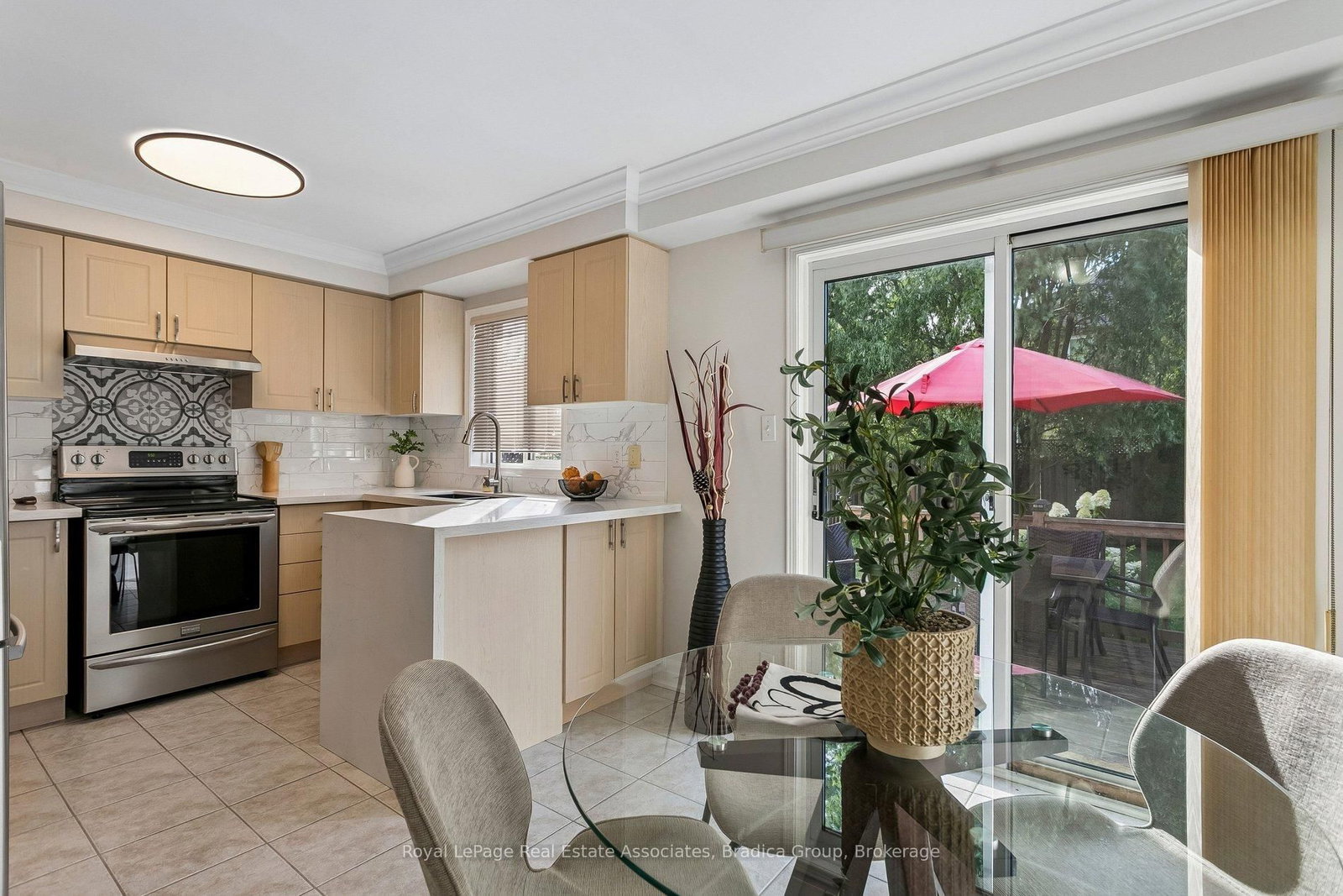 3837 Forest Bluff Crescent • Mississauga, ON photo 11