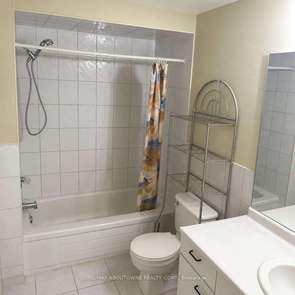 512 Chieftan Circle • Mississauga, ON photo 11
