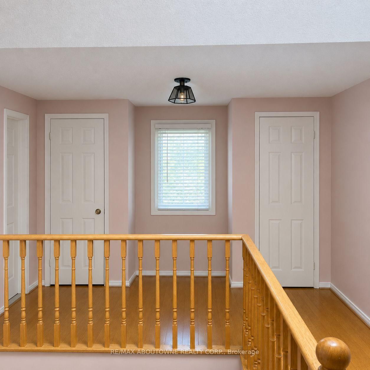 512 Chieftan Circle • Mississauga, ON photo 5