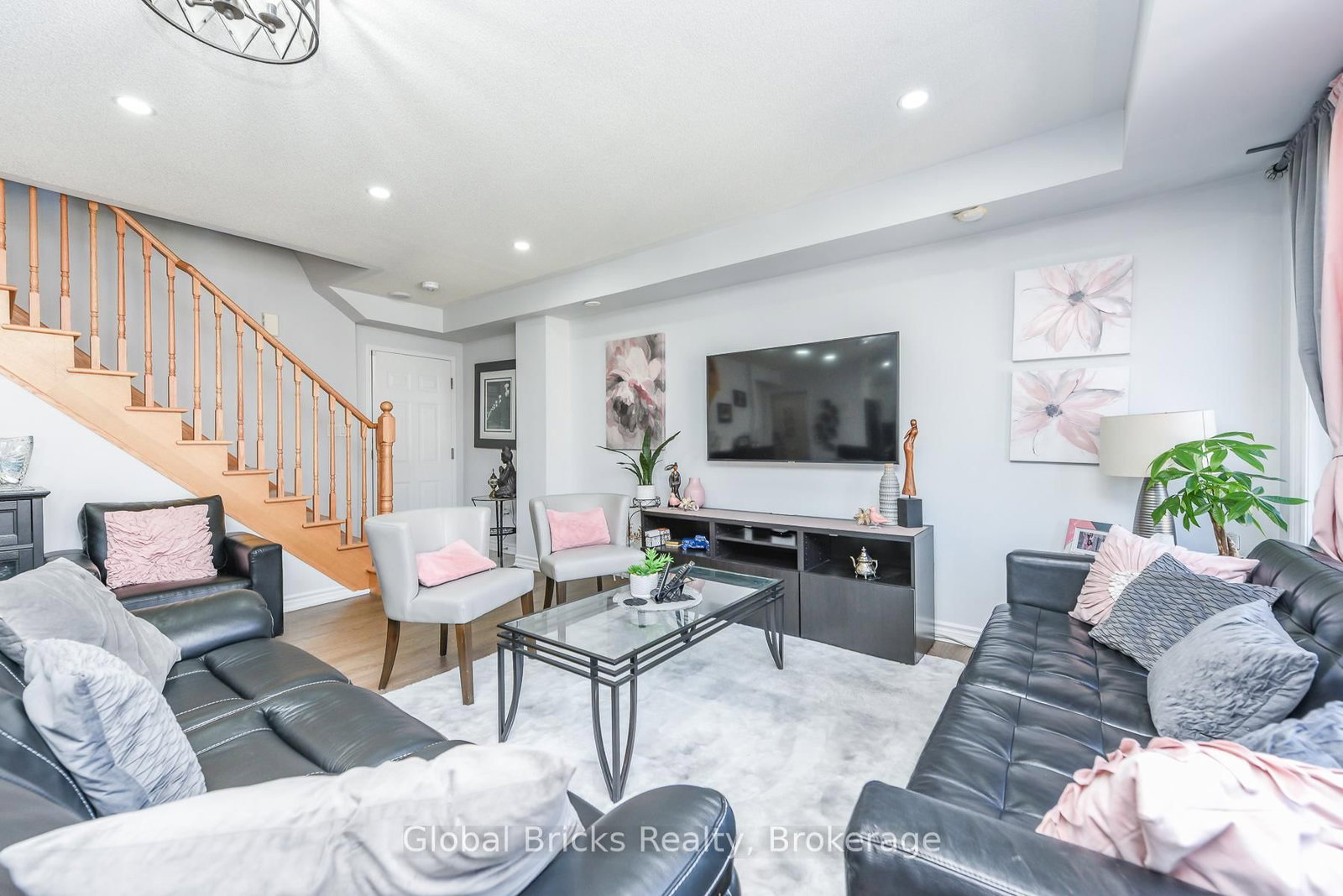 200 Veterans Drive • #157 • Brampton, ON photo 3