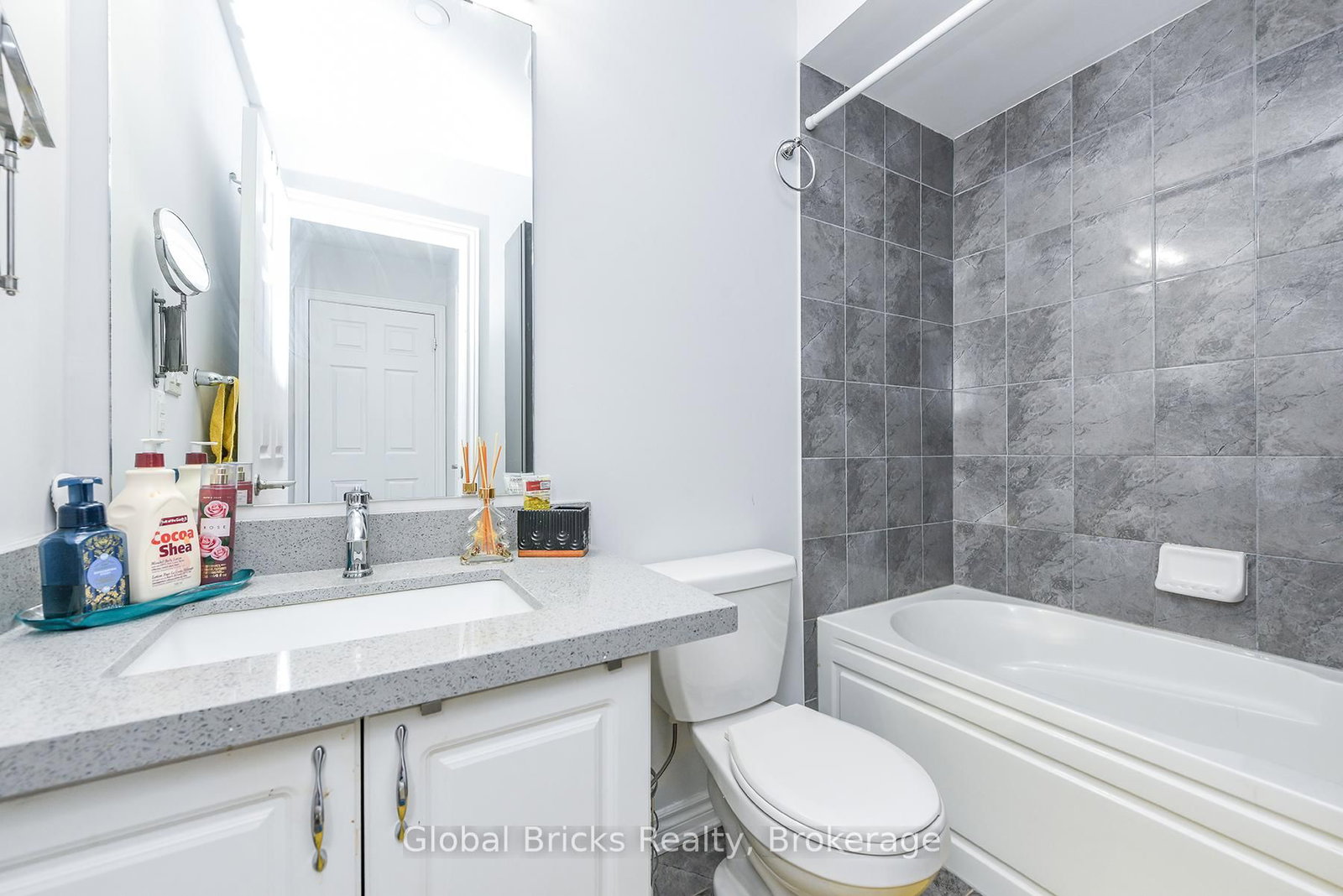200 Veterans Drive • #157 • Brampton, ON photo 37