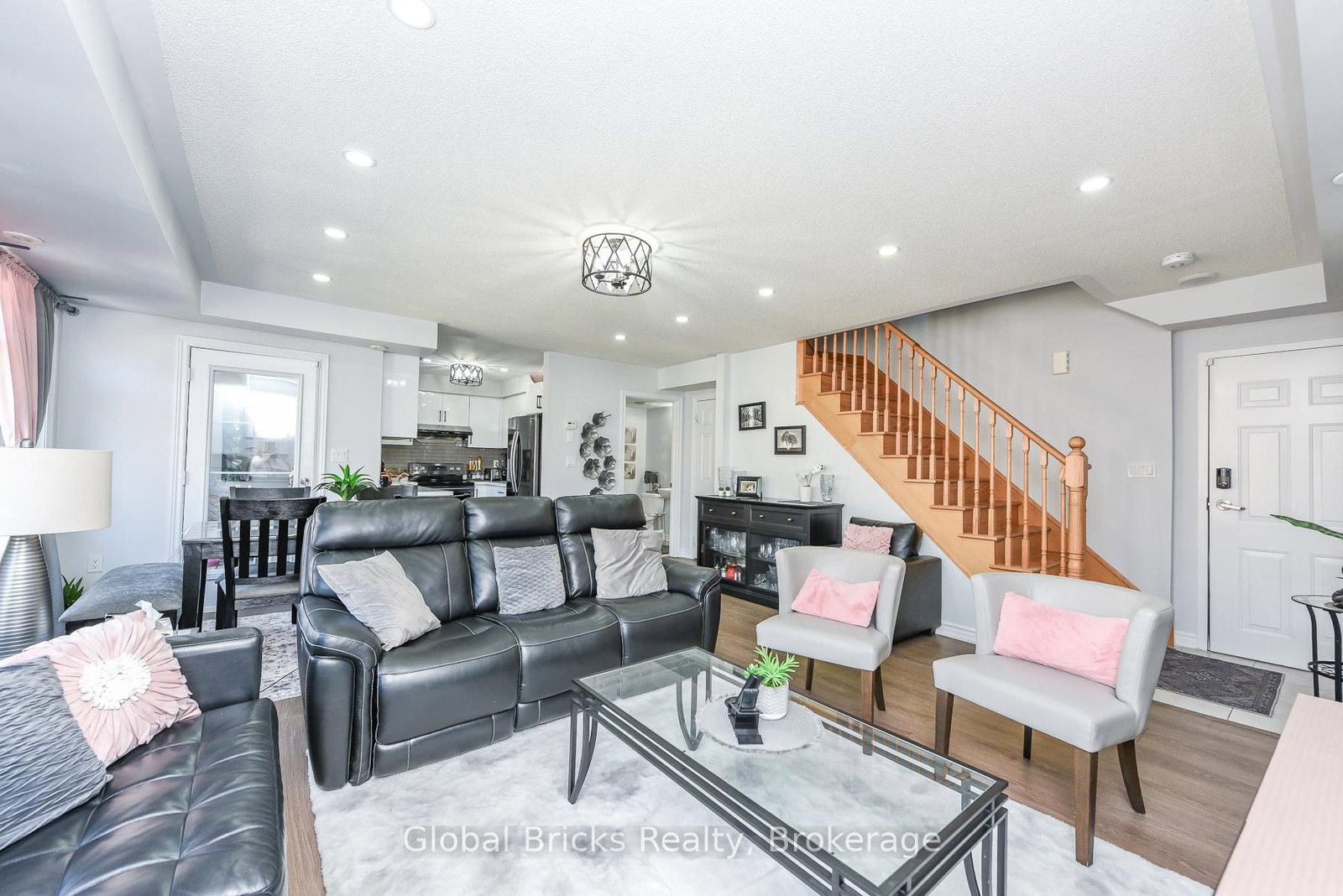 200 Veterans Drive • #157 • Brampton, ON photo 4
