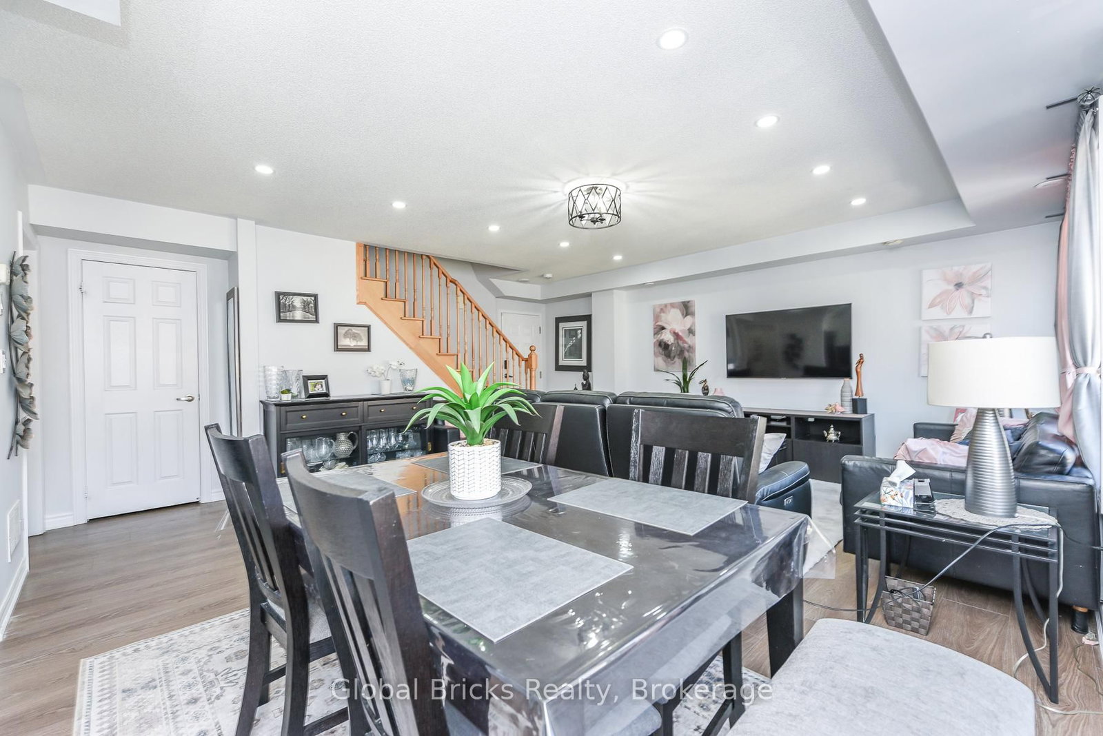 200 Veterans Drive • #157 • Brampton, ON photo 9