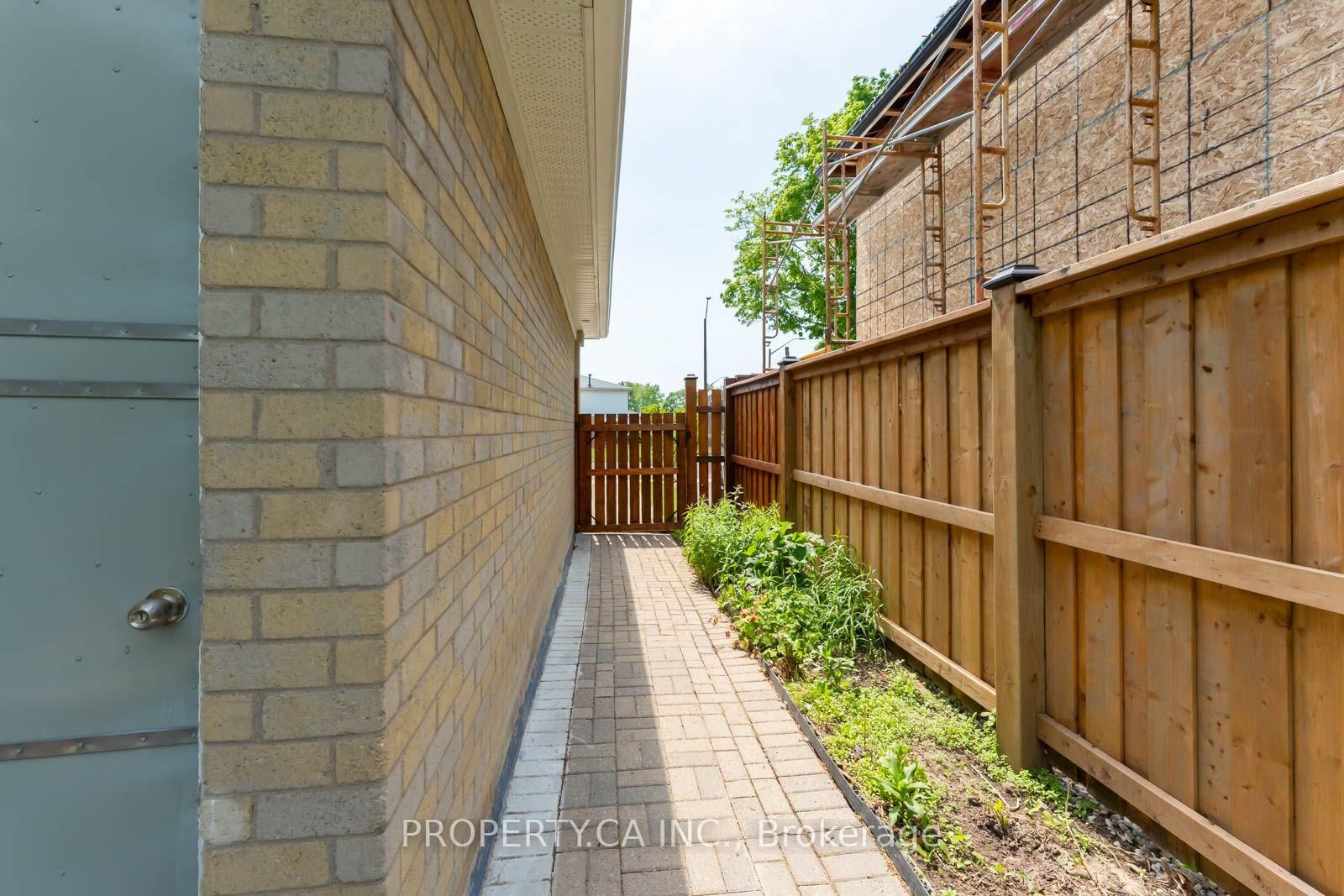 2563 Bromsgrove Road W • Mississauga, ON photo 39