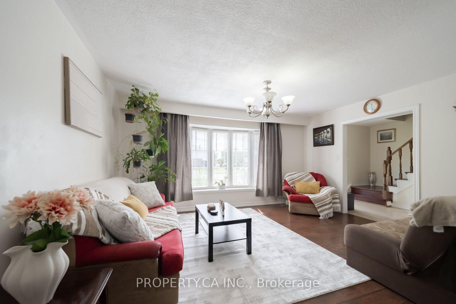 2563 Bromsgrove Road W • Mississauga, ON photo 6