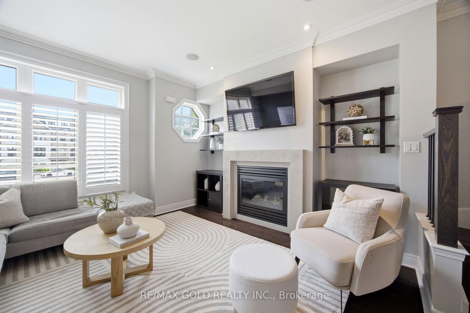 71 Cormier Heights • Toronto, ON photo 2