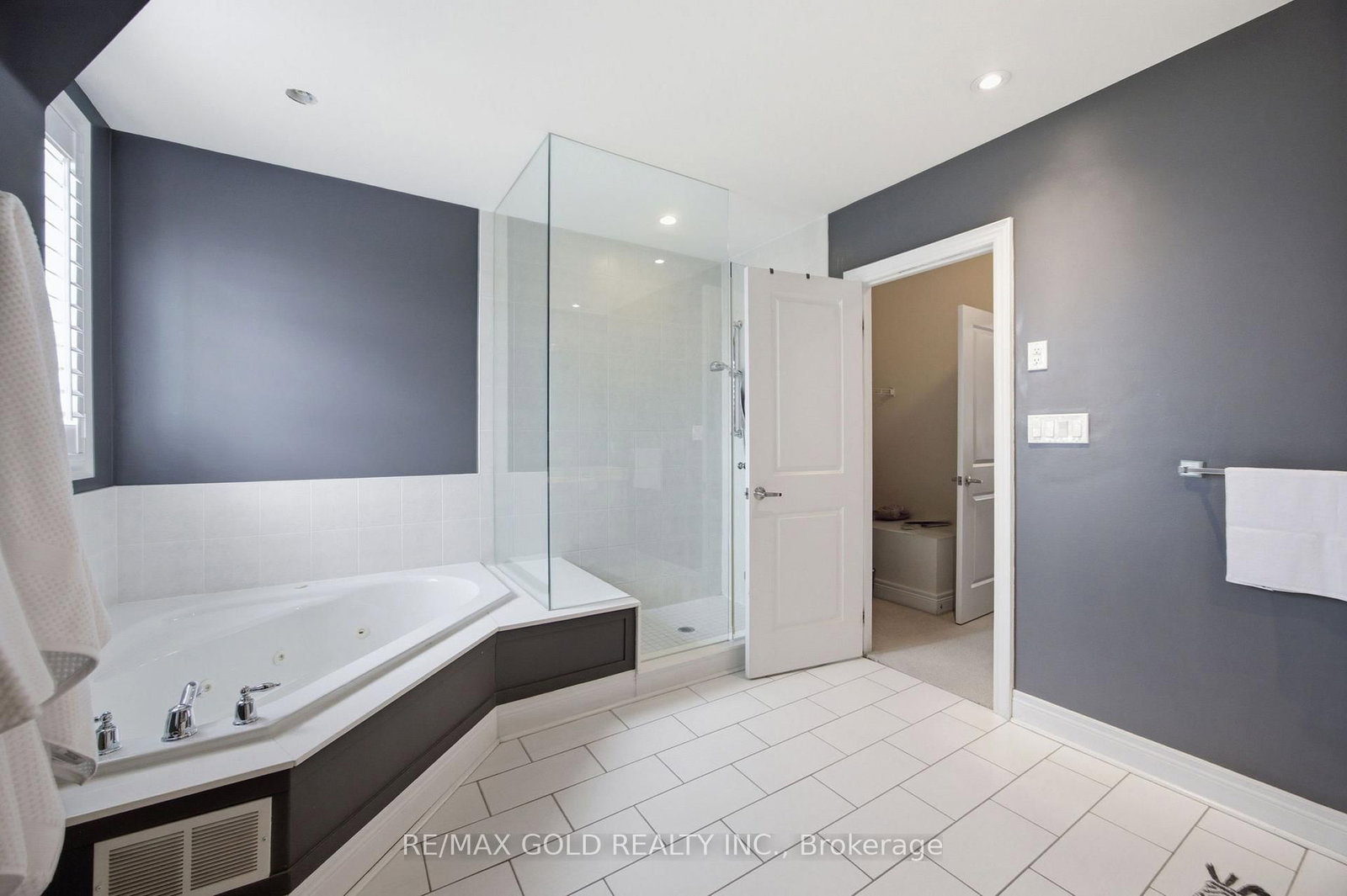 71 Cormier Heights • Toronto, ON photo 35