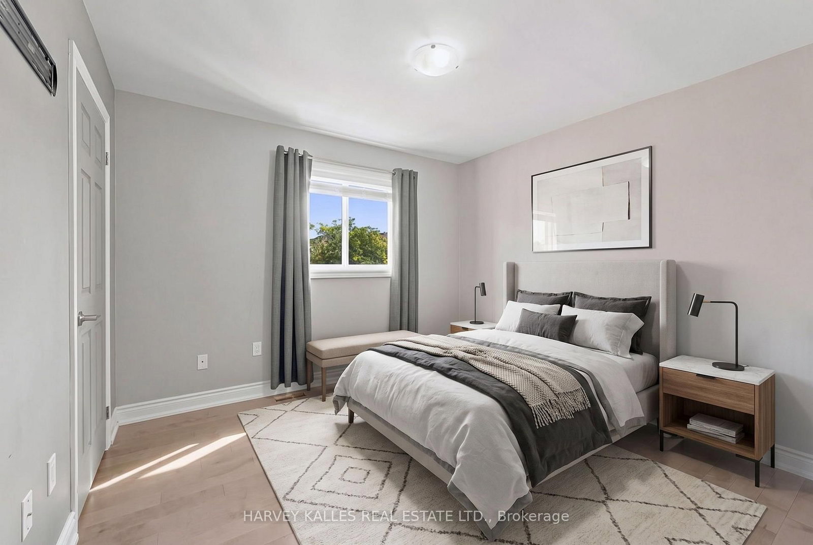 2033 Redstone Crescent • Oakville, ON photo 24