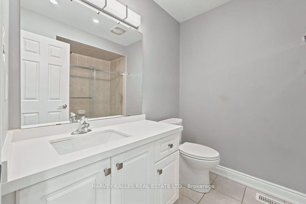 2033 Redstone Crescent • Oakville, ON photo 27