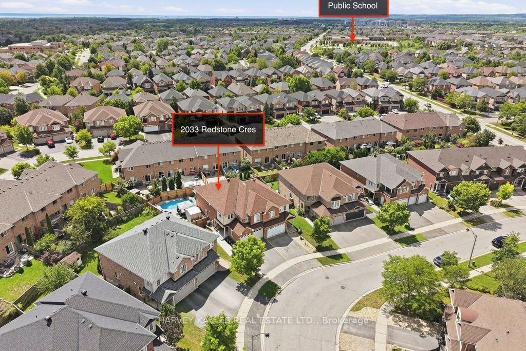 2033 Redstone Crescent • Oakville, ON photo 41