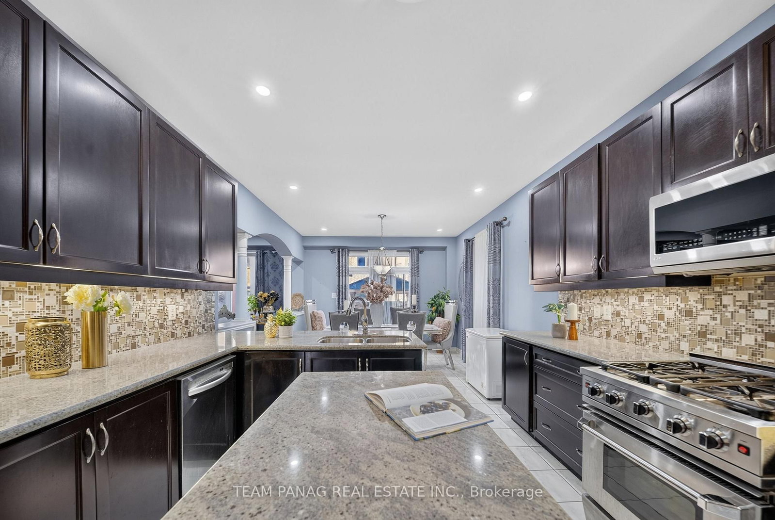 6 Bainsville Circle • Brampton, ON photo 13