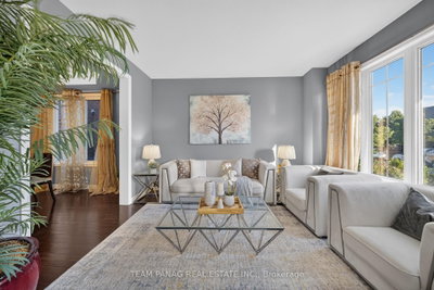 6 Bainsville Circle • Brampton, ON photo 5