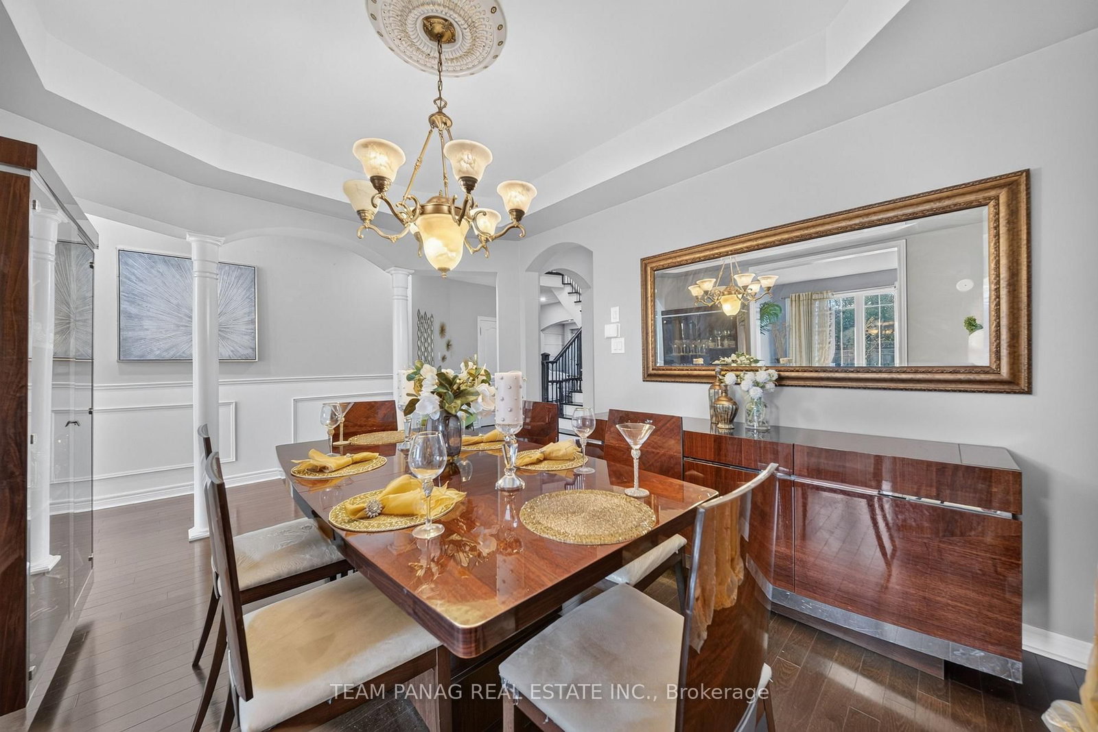 6 Bainsville Circle • Brampton, ON photo 9