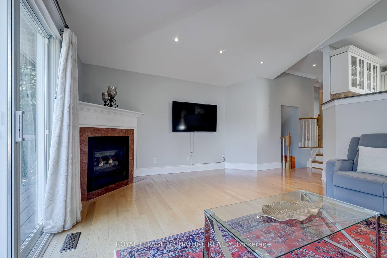 383 Maplehurst Avenue • Oakville, ON photo 21