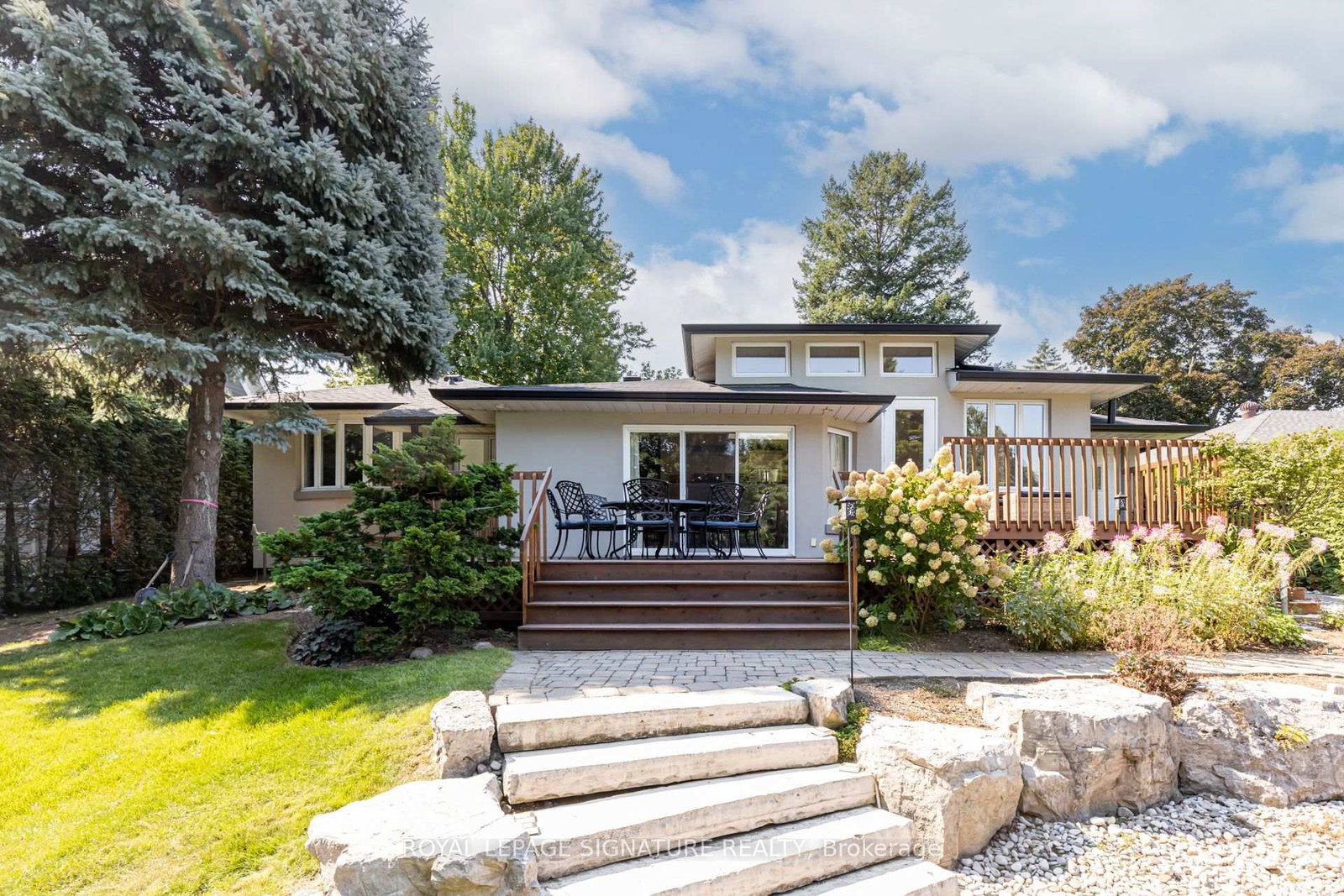 383 Maplehurst Avenue • Oakville, ON photo 26