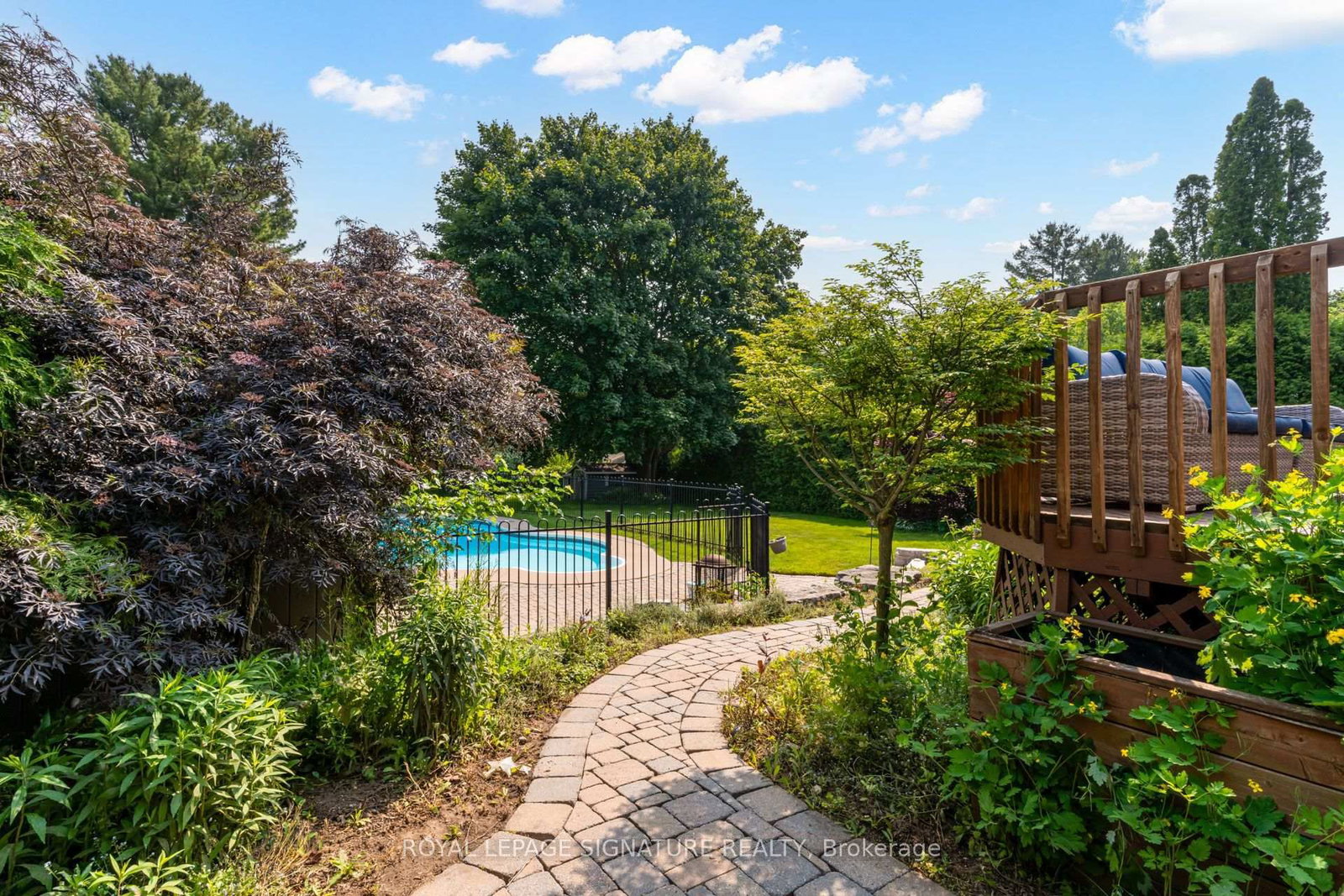 383 Maplehurst Avenue • Oakville, ON photo 30