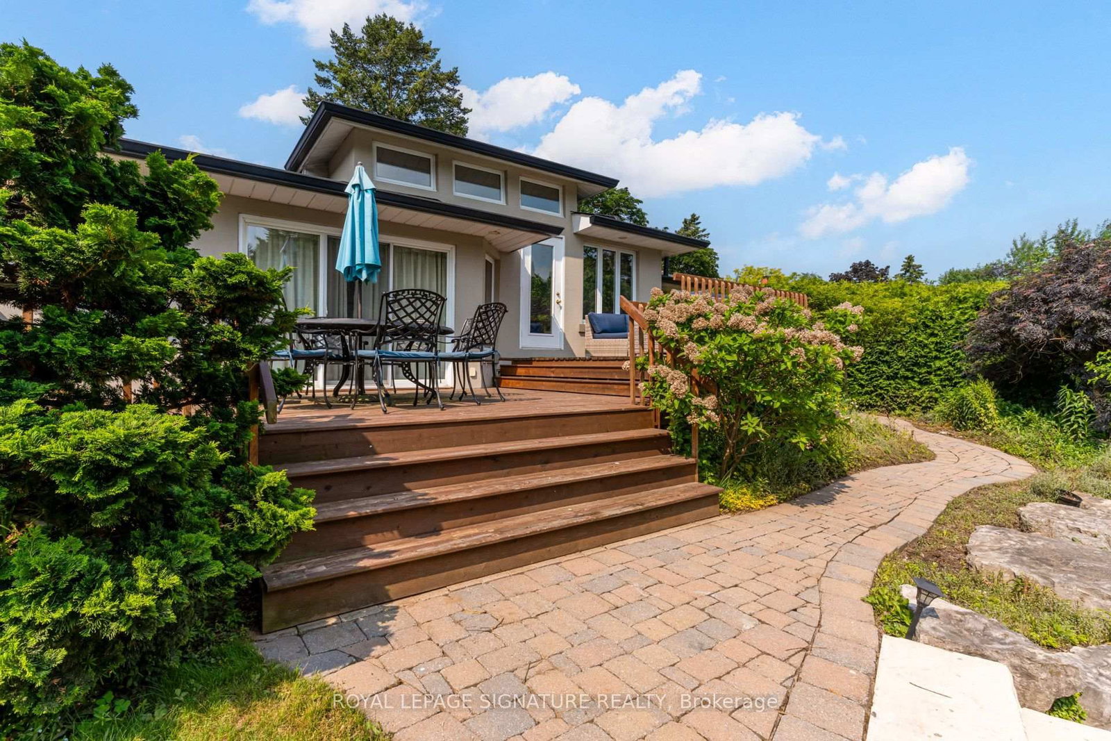 383 Maplehurst Avenue • Oakville, ON photo 31