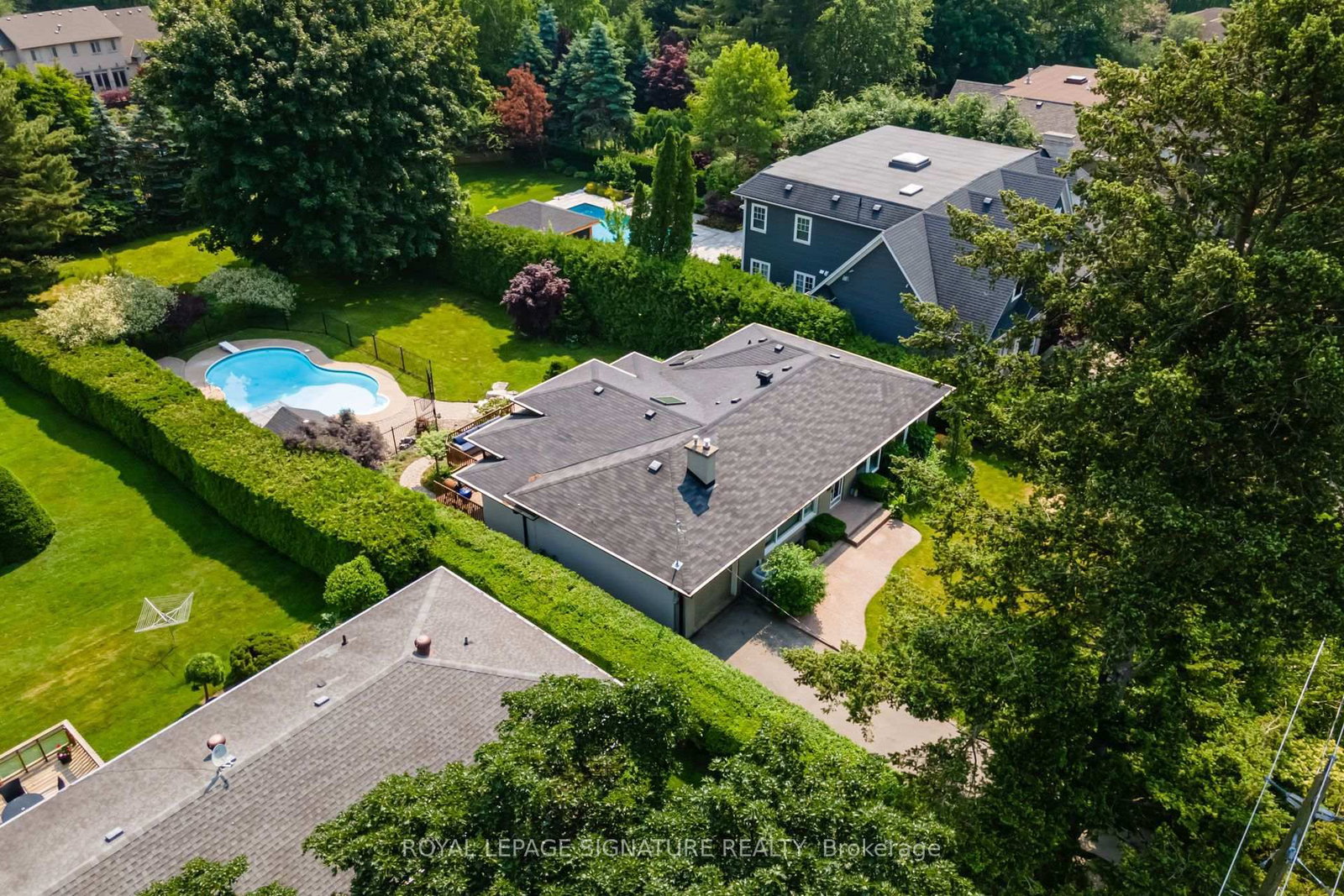 383 Maplehurst Avenue • Oakville, ON photo 40