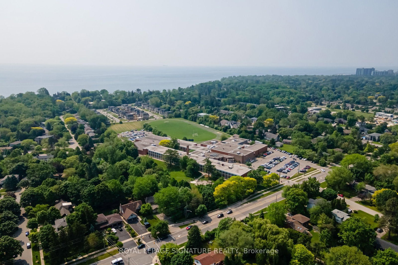383 Maplehurst Avenue • Oakville, ON photo 43