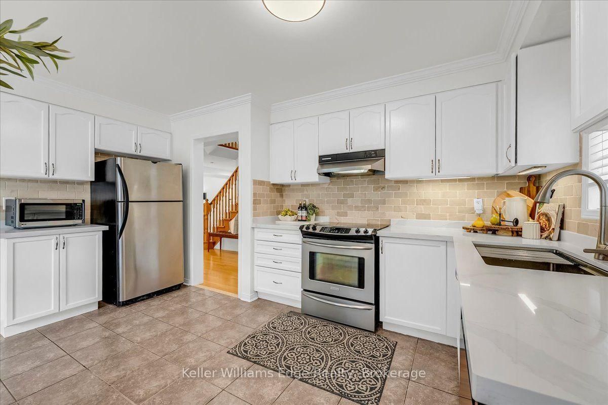 2456 Pathfinder Drive • Burlington, ON photo 20